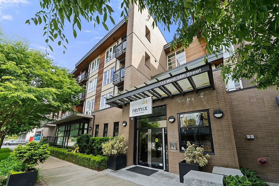 218 733 W 14th Street North Vancouver, BC - 2