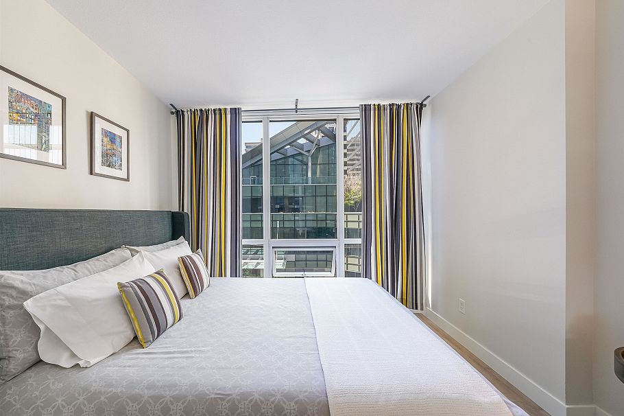 707 1166 Melville Street Vancouver, BC - 16