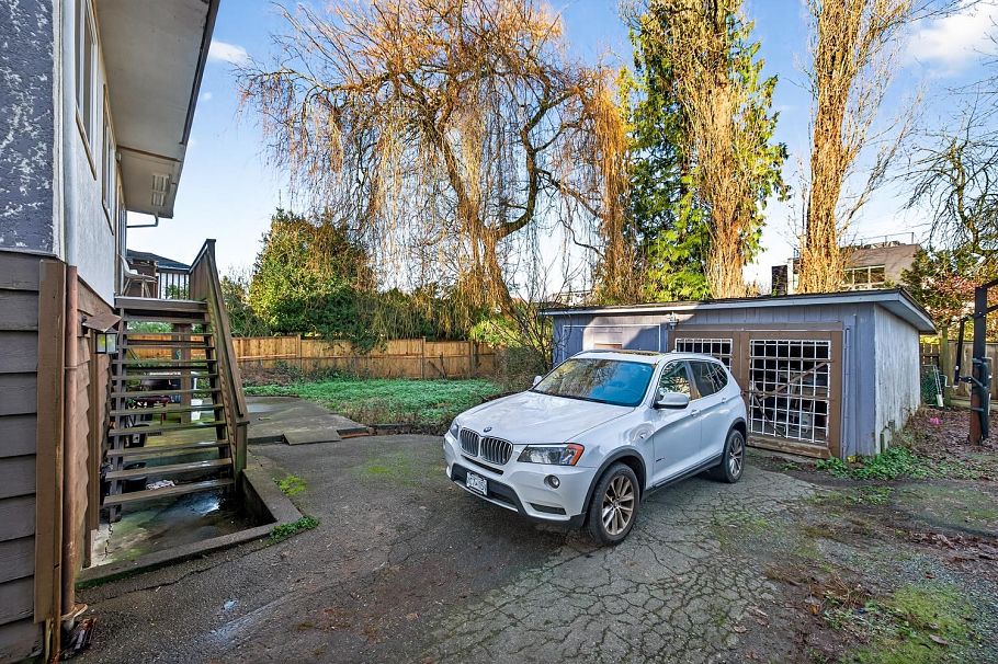 557 E 21st Avenue Vancouver, BC - 27