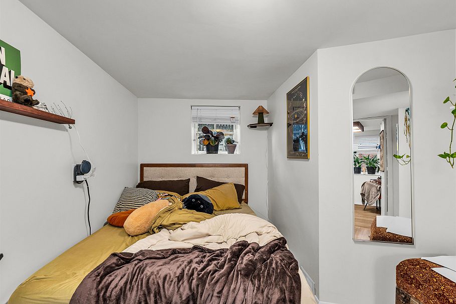 354 W 15th Avenue Vancouver, BC - 31