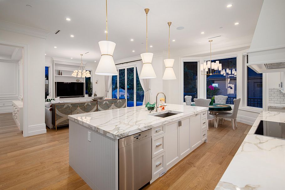 6005 Alma Street Vancouver, BC - 11