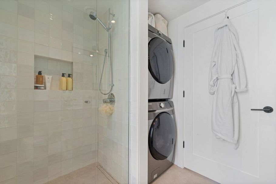 4921 Larch Street Vancouver, BC - 18