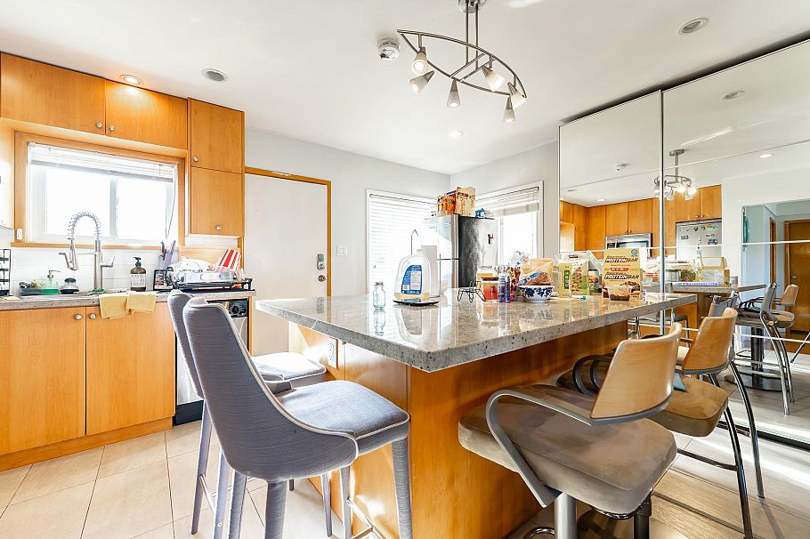 3654 E 25th Avenue Vancouver, BC - 15