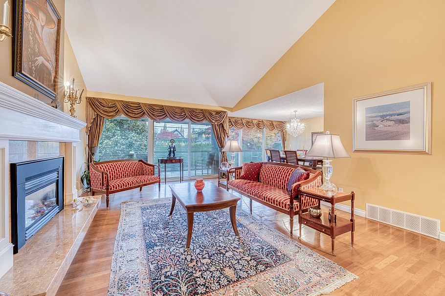 1428 W 37th Avenue Vancouver, BC - 14