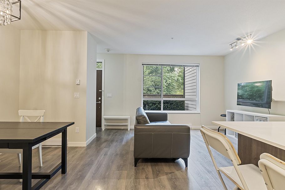 8 3728 Thurston Street Burnaby, BC - 2