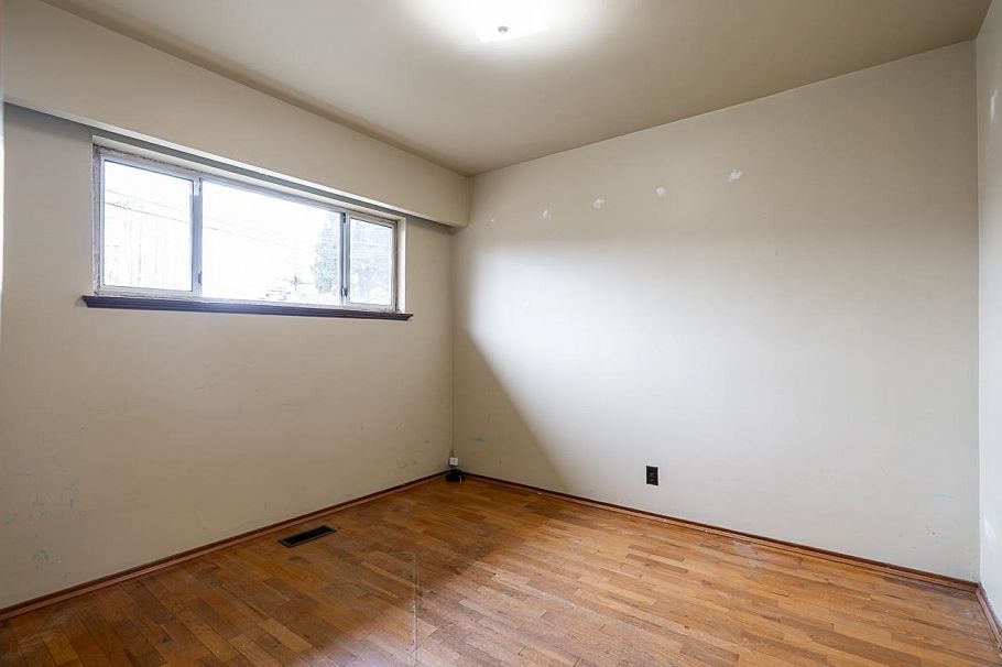 3484 E 25th Avenue Vancouver, BC - 17