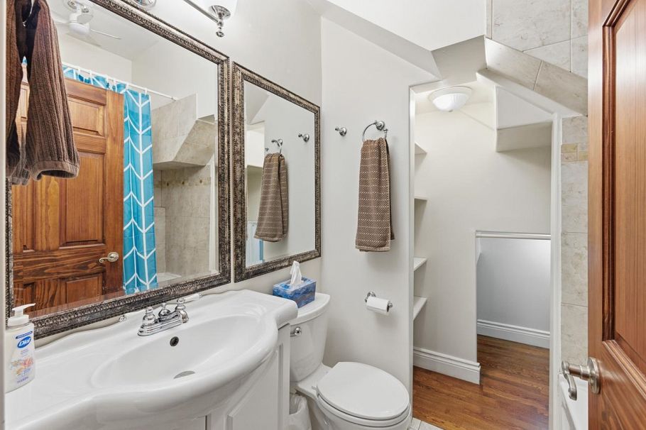 3662 Oak Street Vancouver, BC - 30