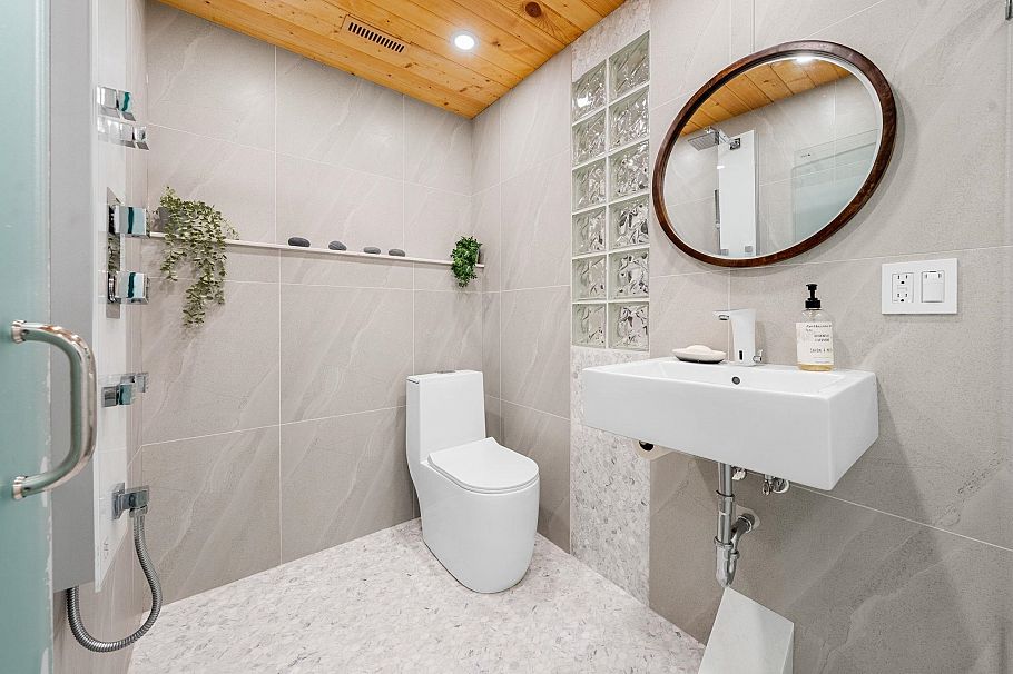 867 Frederick Road North Vancouver, BC - 26