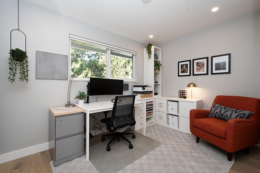 3981 Lynn Valley Road North Vancouver, BC - 25