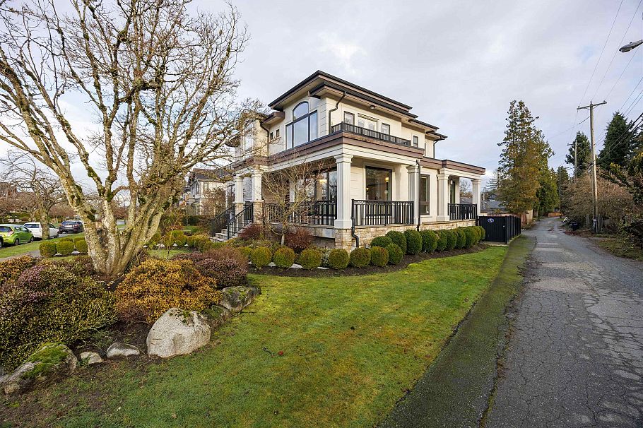 4482 Brakenridge Street Vancouver, BC - 3
