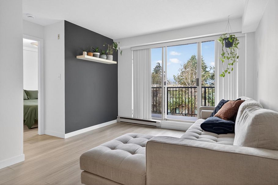 310 1099 E Broadway Vancouver, BC - 10