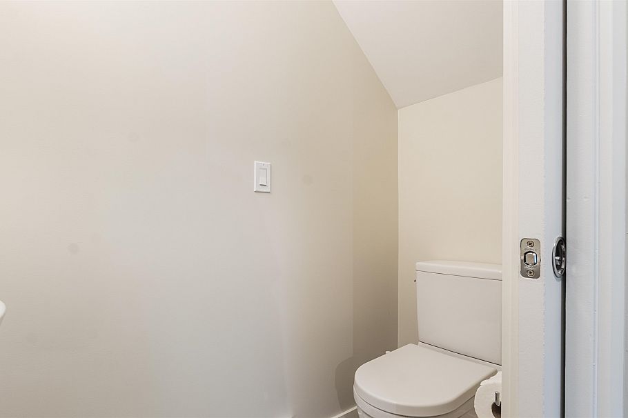 8 3728 Thurston Street Burnaby, BC - 12