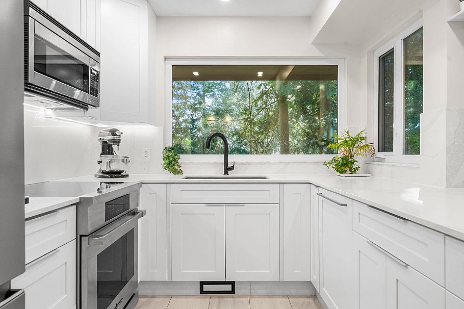 867 Frederick Road North Vancouver, BC - 5