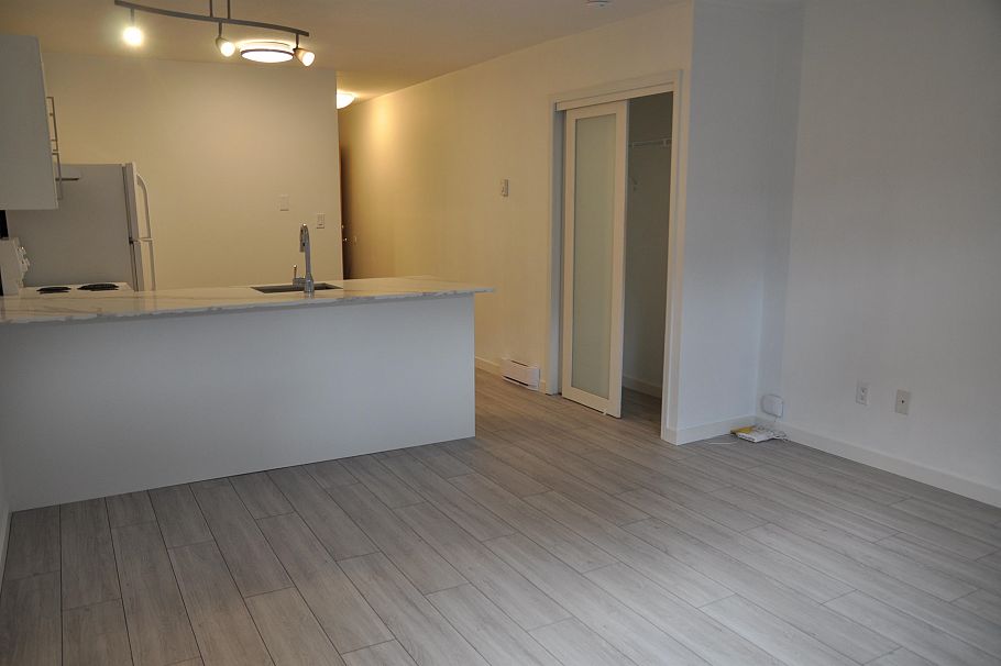 104 2255 Eton Street Vancouver, BC - 3