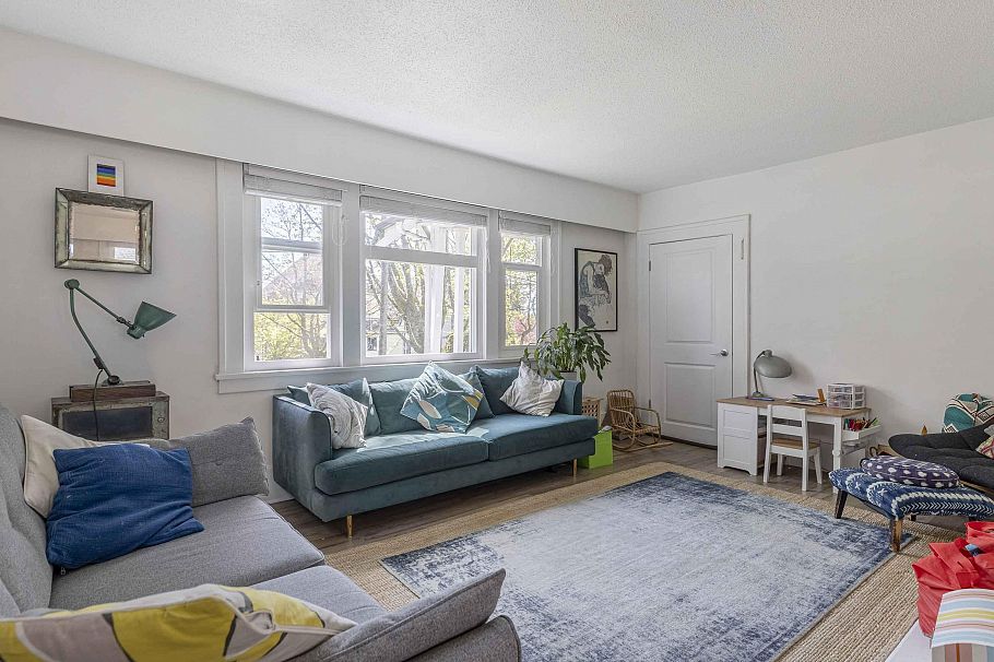 2325 W 8th Avenue Vancouver, BC - 7