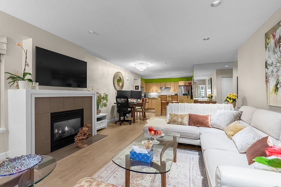 104 3750 Edgemont Boulevard North Vancouver, BC - 7