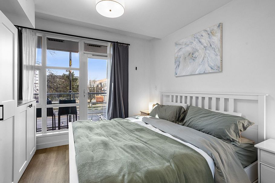 TH2 168 E Esplanade Avenue North Vancouver, BC - 22