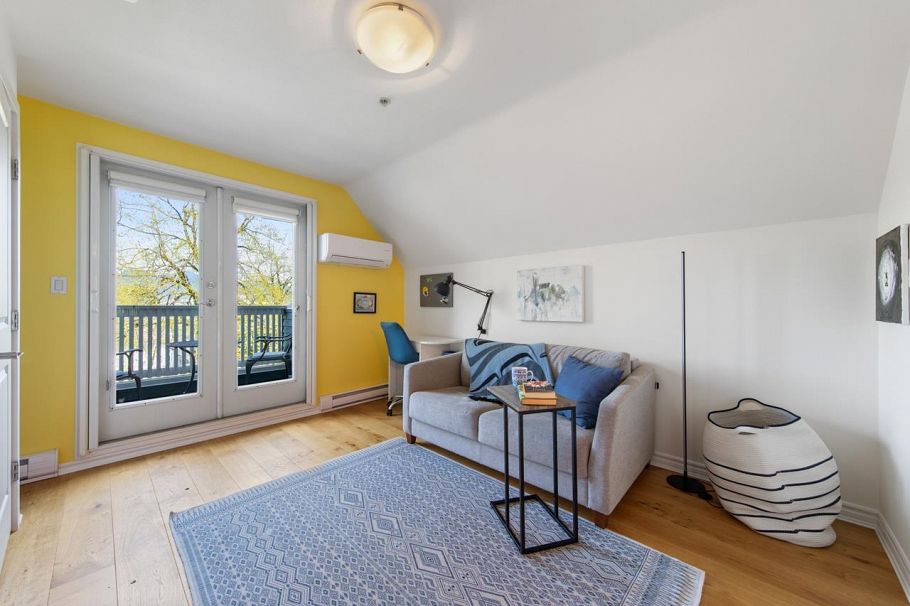 830 E 10th Avenue Vancouver, BC - 16