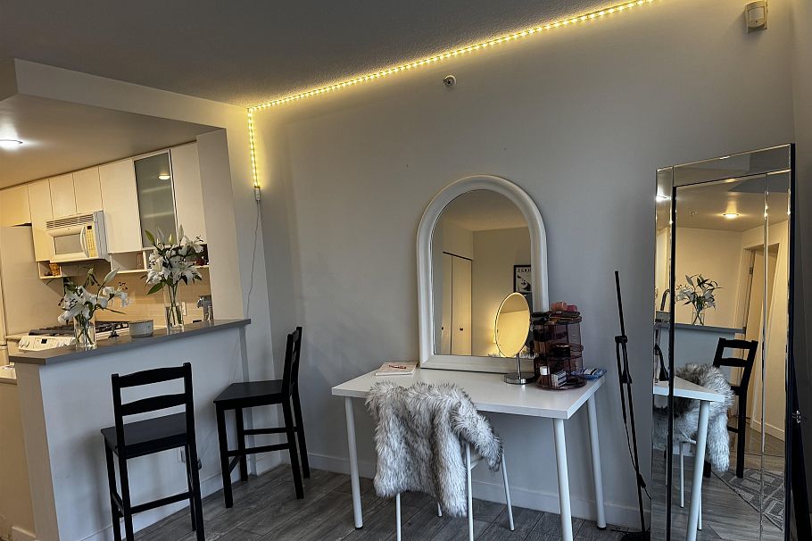 2201 939 Expo Boulevard Vancouver, BC - 22