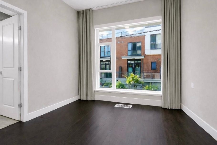 6395 Cambie Street Vancouver, BC - 12