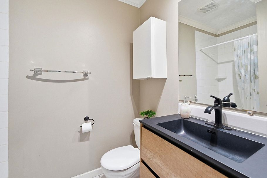 203 1538 Bowser Avenue North Vancouver, BC - 15