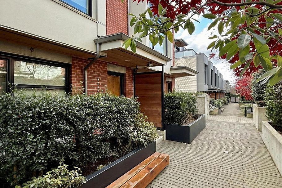 5458 Oak Street Vancouver, BC - 35