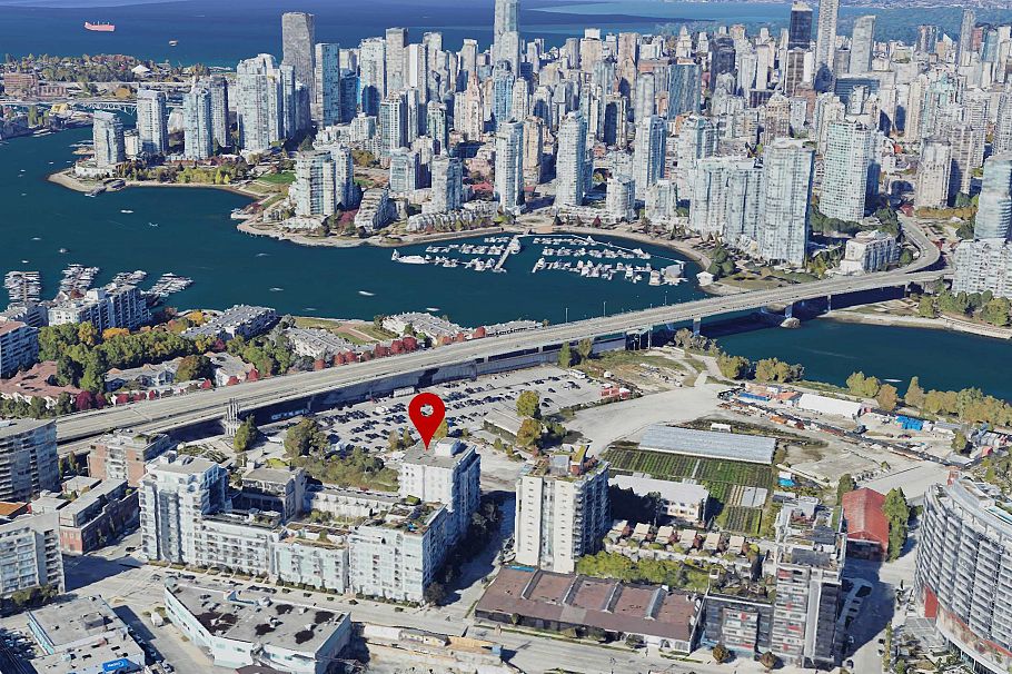 801 1833 Crowe Street Vancouver, BC - 31