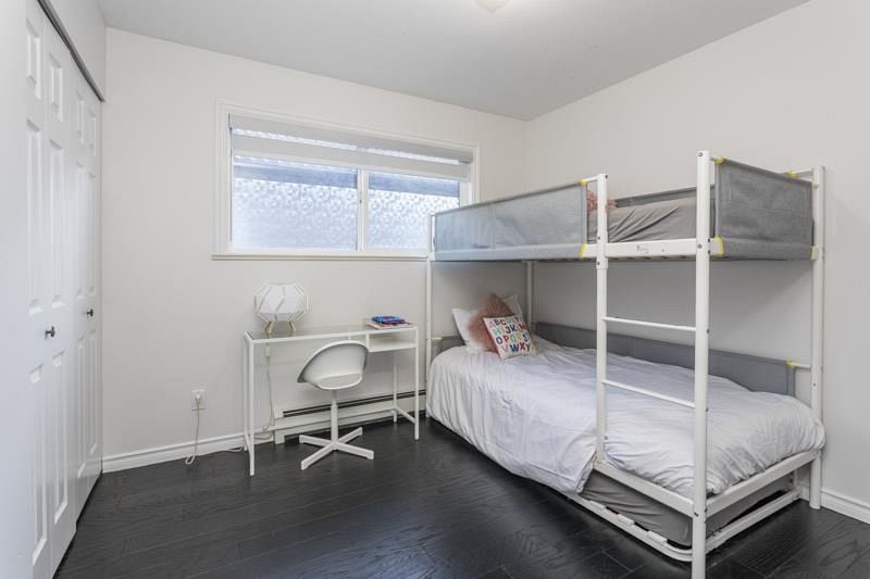 1278 E 13th Avenue Vancouver, BC - 18