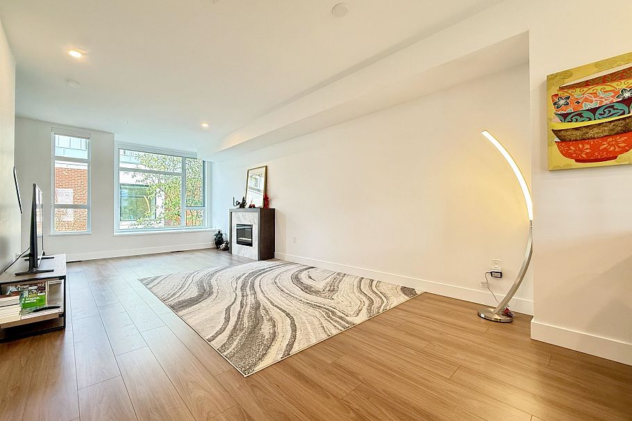 5458 Oak Street Vancouver, BC - 4