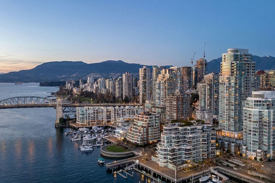 303 1501 Howe Street Vancouver, BC - 40