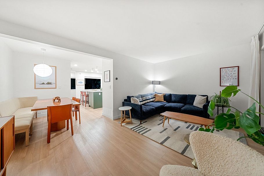 34 1910 Cedar Village Crescent North Vancouver, BC - 8