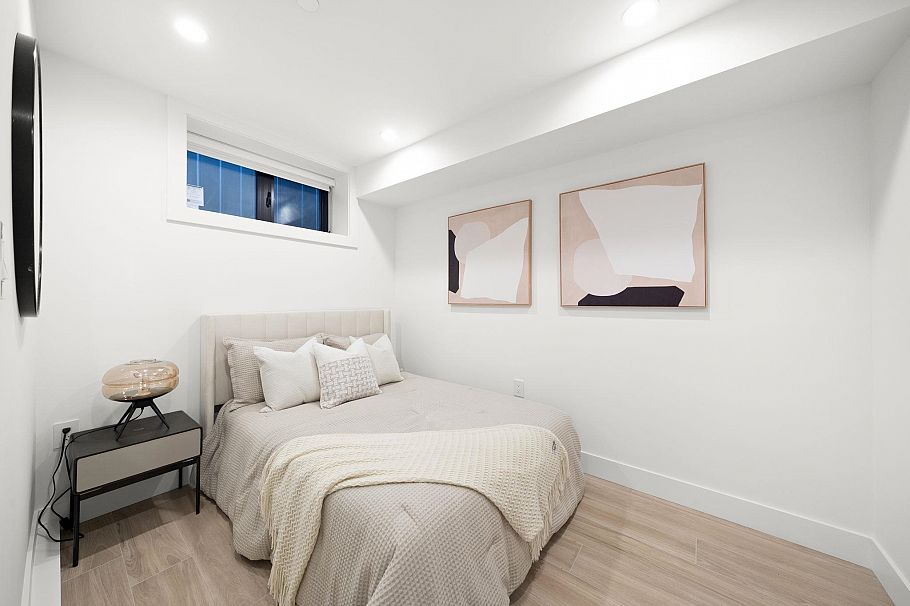 2793 W 21st Avenue Vancouver, BC - 29