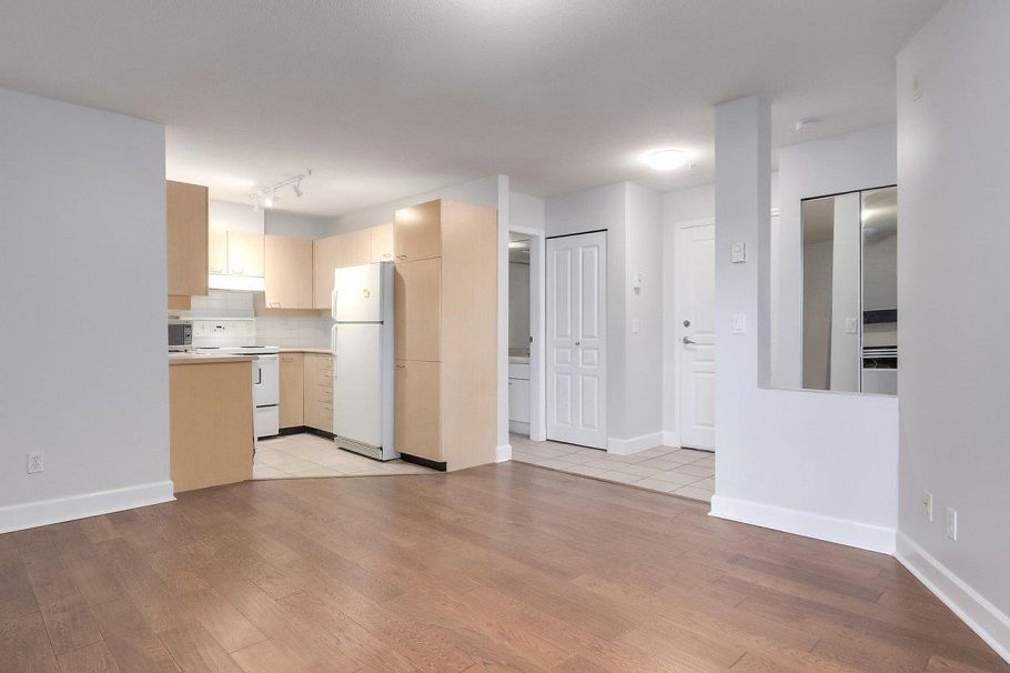 213 1989 Dunbar Street Vancouver, BC - 11