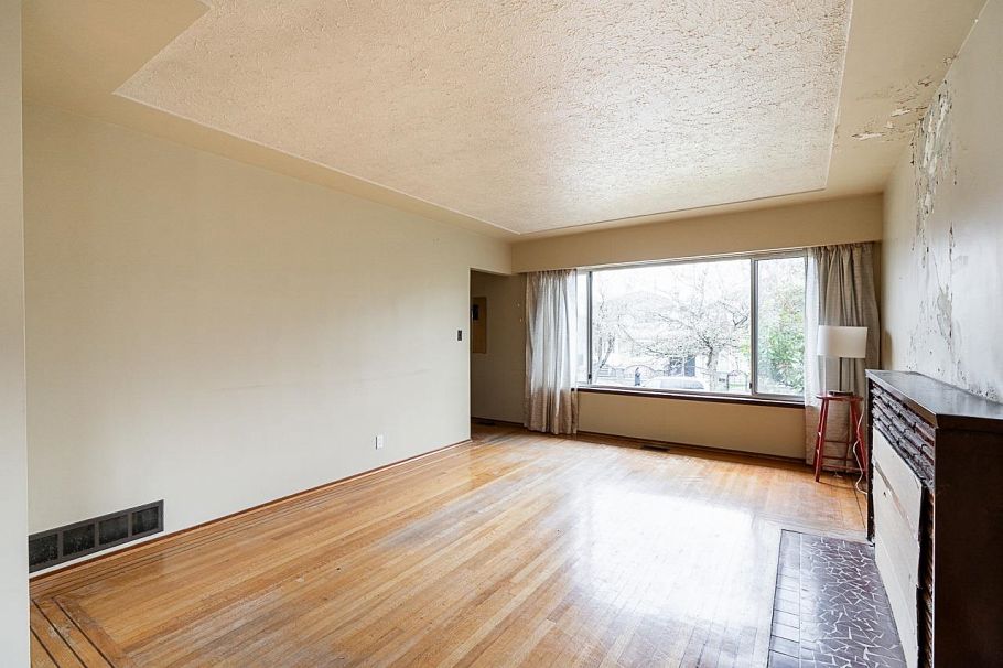 3484 E 25th Avenue Vancouver, BC - 6