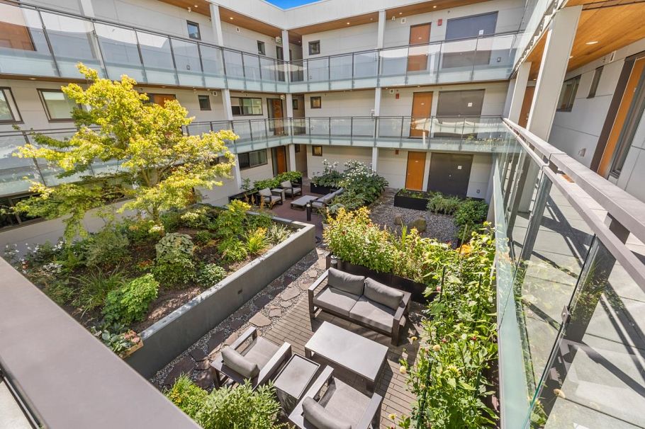 306 209 E 20th Avenue Vancouver, BC - 32