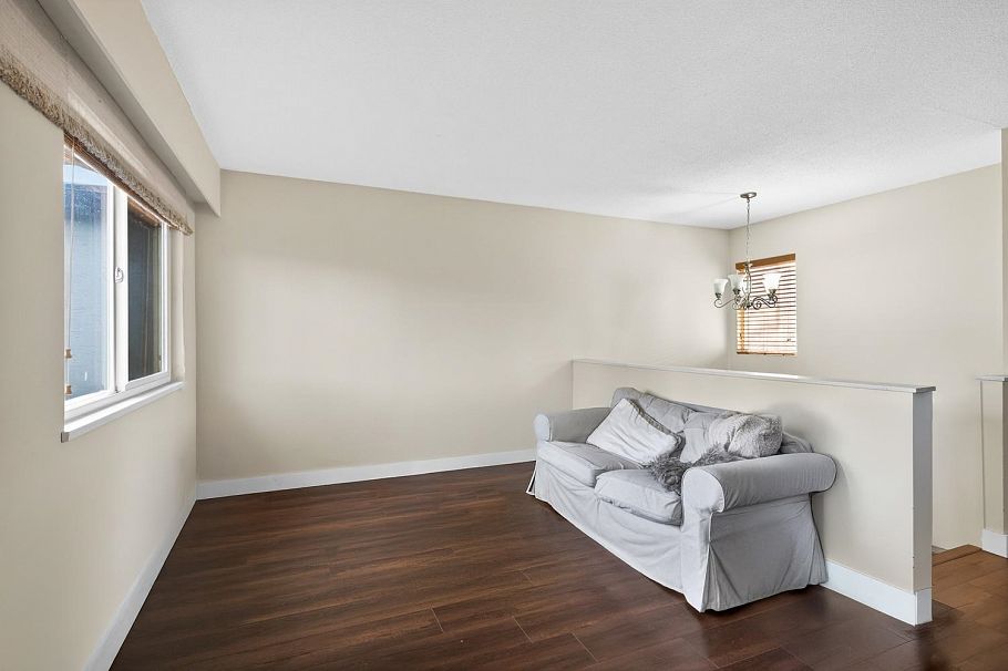 557 E 21st Avenue Vancouver, BC - 6