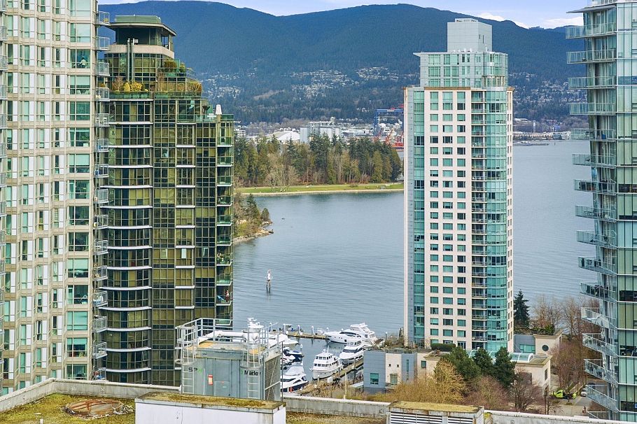 1903 1288 W Georgia Street Vancouver, BC - 10