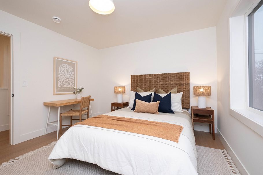 3 2667 E Pender Street Vancouver, BC - 19