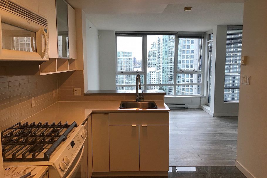 2201 939 Expo Boulevard Vancouver, BC - 2