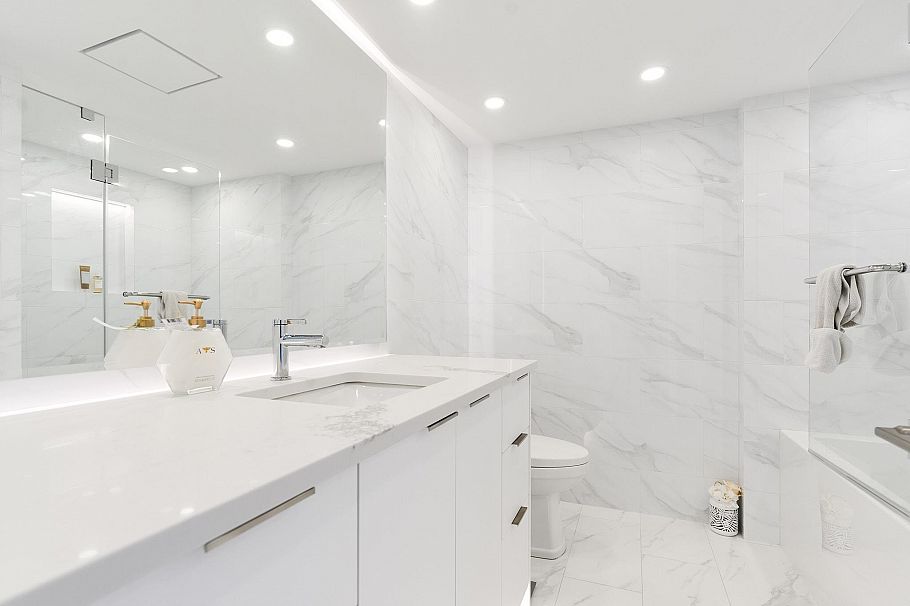 903 995 Roche Point Drive North Vancouver, BC - 10