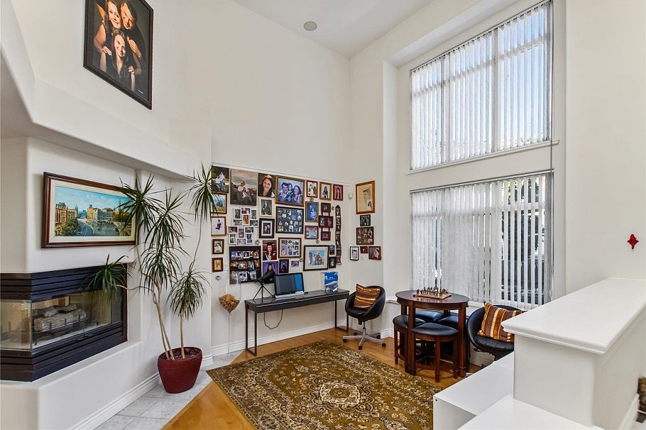 3866 Michener Way North Vancouver, BC - 6