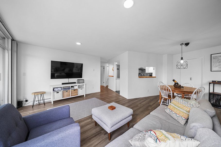 803 995 Roche Point Drive North Vancouver, BC - 14