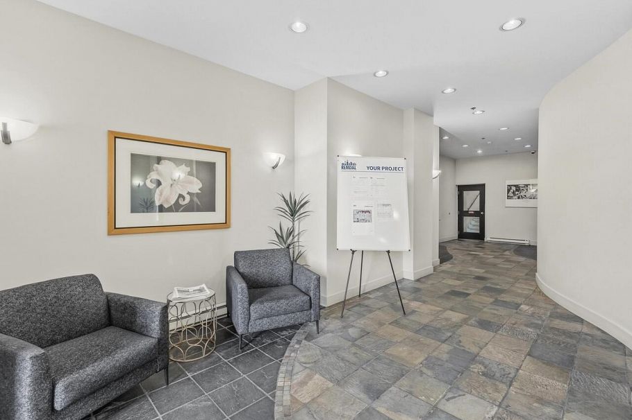 402 124 W 3rd Street North Vancouver, BC - 20