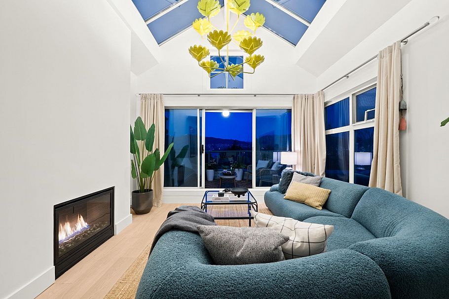 409 2250 W 3rd Avenue West Vancouver, BC - 4