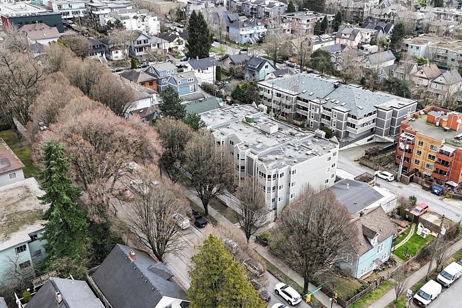 208 1516 E 1st Avenue Vancouver, BC - 20