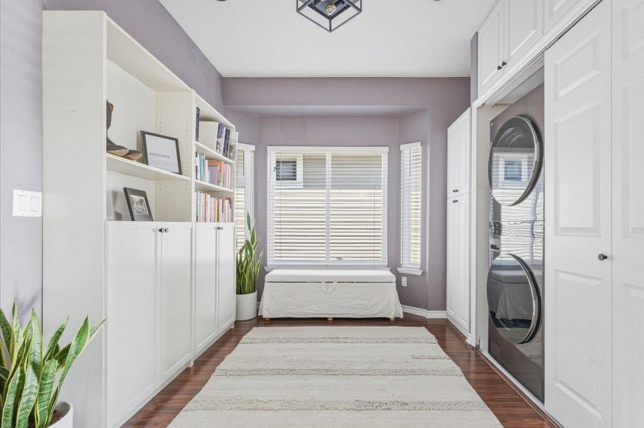 318 E Keith Road North Vancouver, BC - 19