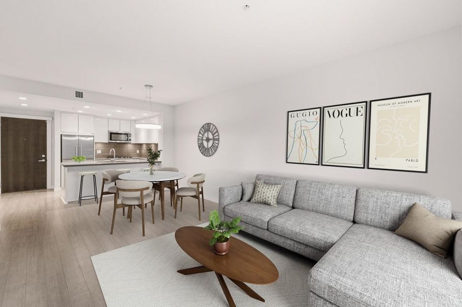 118 255 W 1st Street North Vancouver, BC - 4