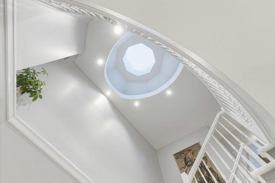 318 E Keith Road North Vancouver, BC - 9