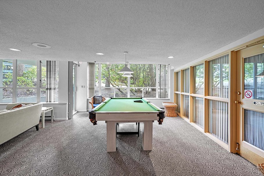 803 995 Roche Point Drive North Vancouver, BC - 35