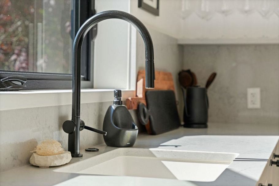 4921 Larch Street Vancouver, BC - 11